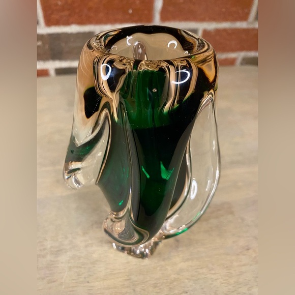 Vtg. Czech Bohemian Chribska Twisted Green Glass Vase by Hospodka - Picture 8 of 10